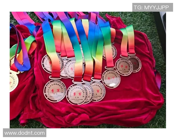 如何将足球作为礼物送给朋友的创意方法与注意事项分享